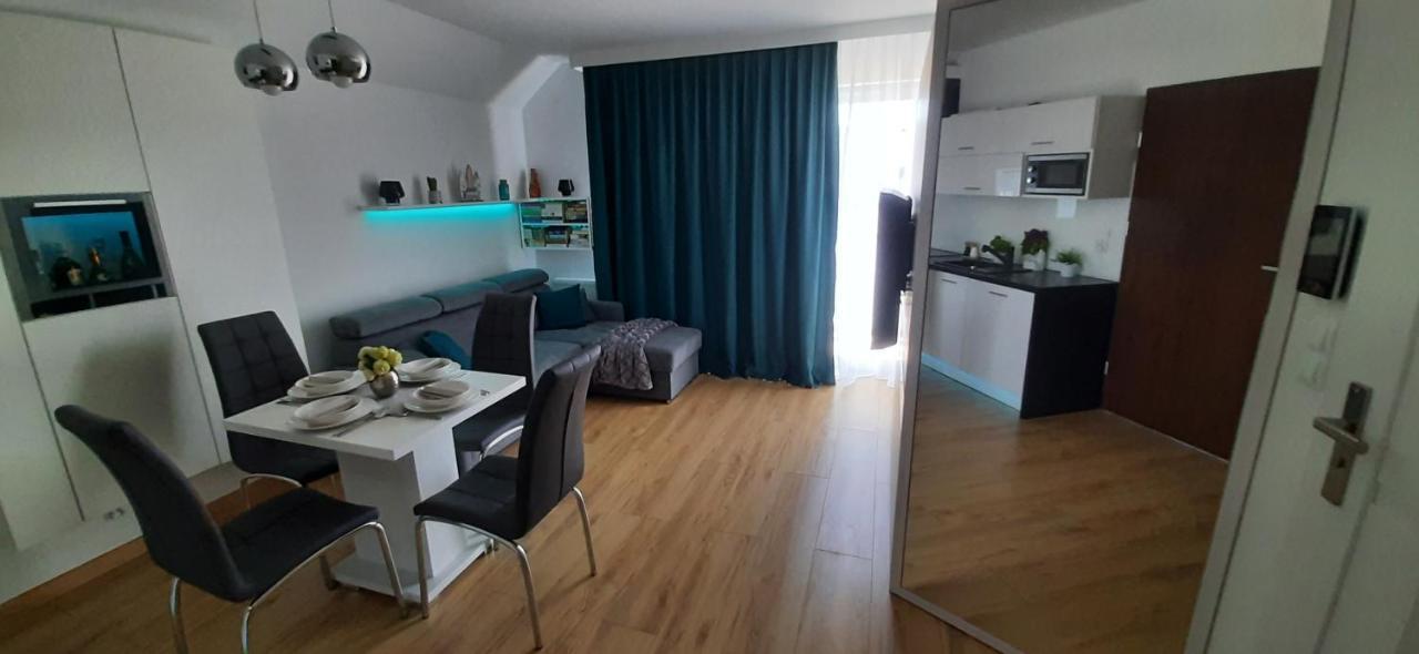 Nowy Apartament K&K Darlowko Buitenkant foto