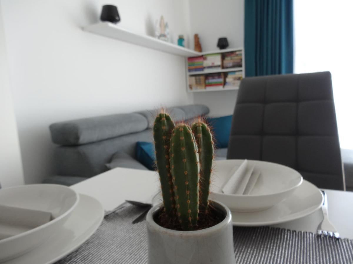 Nowy Apartament K&K Darlowko Buitenkant foto